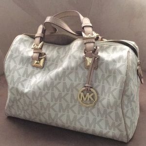 *Repost* AUTHENTIC MK Large Satchel Bag